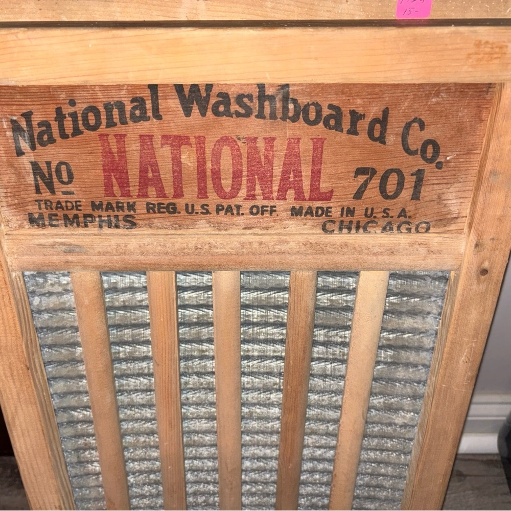 Antique National washboard Co No. 701 - Picture 4 of 4